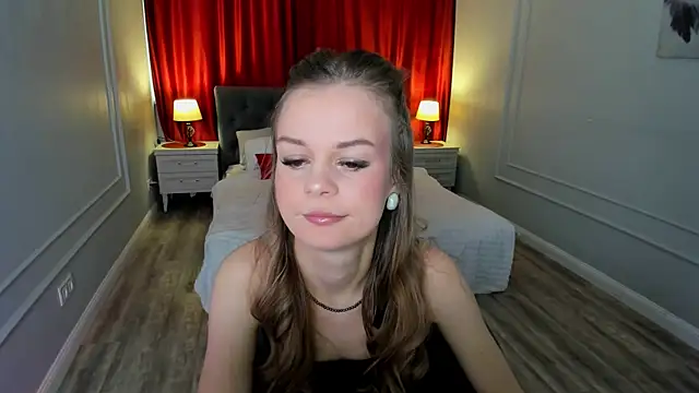 MidnighteAura online show from 04.04.26