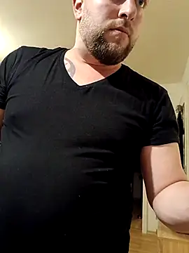 Snapshot of Chiemsee610 chatting on 05.13.26 Chiemsee610 online show from 05.13.26