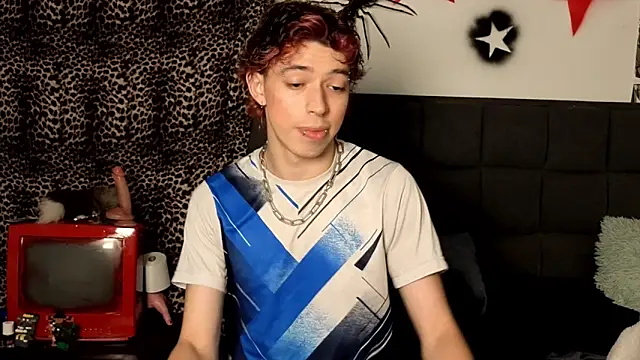 Otter Starr online show from 12.16.25