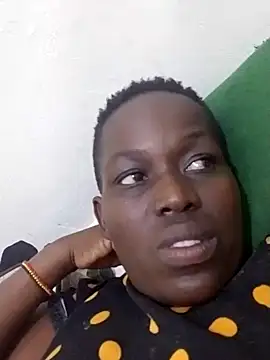 Snapshot of chocolatey_pussy chatting on 12.01.25 chocolatey pussy online show from 12.01.25