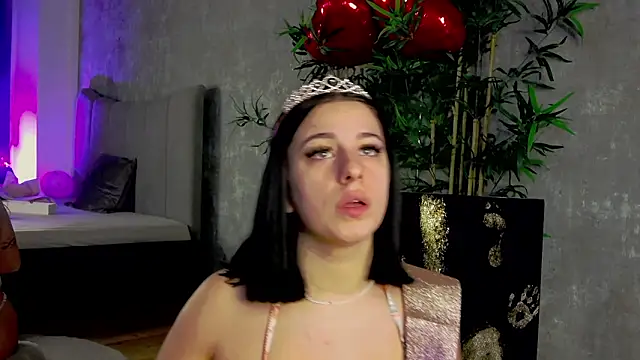 LucyRayy online show from 03.03.26