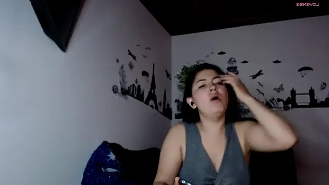 Snapshot of MisNicol chatting on 01.13.26 MisNicol online show from 01.13.26