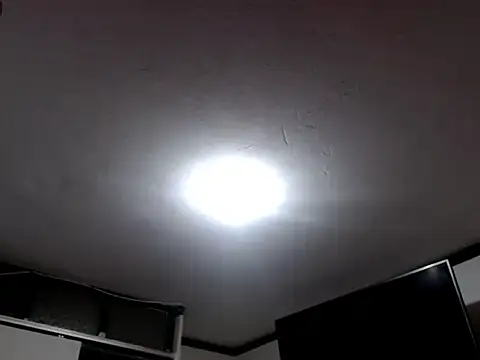 Snapshot of MisNicol chatting on 04.10.26 MisNicol online show from 04.10.26