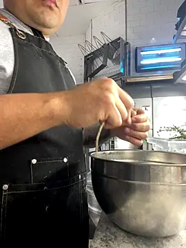 Snapshot of Samcan3 chatting on 12.03.25 Samcan3 online show from 12.03.25