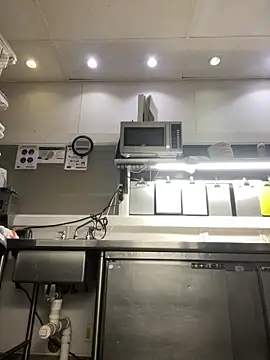 Snapshot of Samcan3 chatting on 12.23.25 Samcan3 online show from 12.23.25