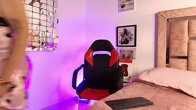 ElenaLauren online show from 04.01.26