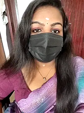 Snapshot of Tamil_Shara chatting on 05.27.26 Tamil Shara online show from 05.27.26