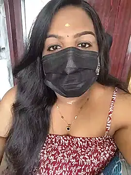 Snapshot of Tamil_Shara chatting on 06.10.26 Tamil Shara online show from 06.10.26