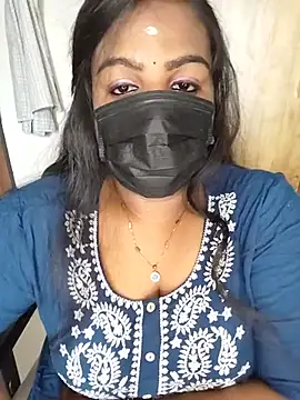 Snapshot of Tamil_Shara chatting on 07.18.26 Tamil Shara online show from 07.18.26