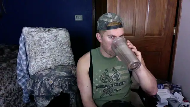 Snapshot of SpunRedneck chatting on 02.02.26 SpunRedneck online show from 02.02.26