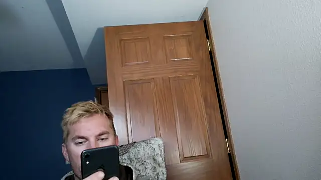 Snapshot of SpunRedneck chatting on 02.26.26 SpunRedneck online show from 02.26.26