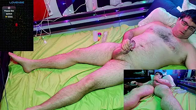 Snapshot of cumfun110@xh chatting on 12.03.25 cumfun110xh online show from 12.03.25