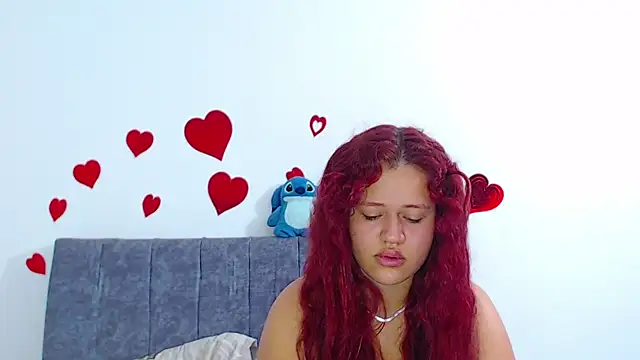 Snapshot of hottie_couplee chatting on 06.27.26 hottie couplee online show from 06.27.26