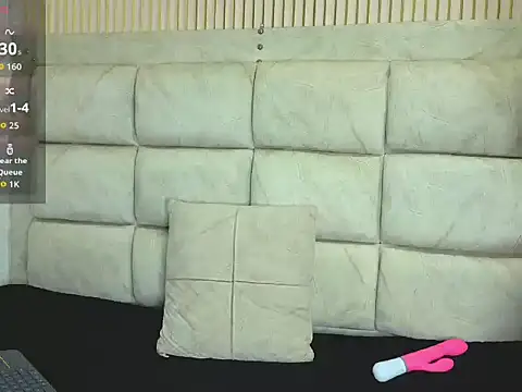 ValeryMorales online show from 12.04.25