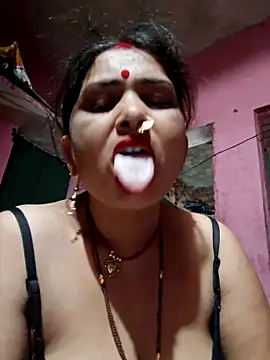 Your-shreya143 online show from 05.13.26