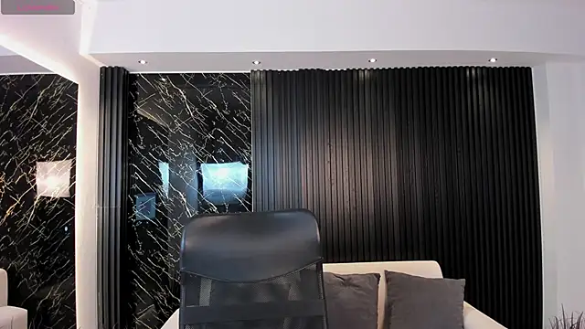 TiffanyHoustton online show from 05.23.26