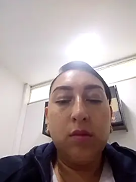 Snapshot of Valeria_montana_ chatting on 02.10.26 Valeria montana online show from 02.10.26