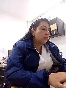 Valeria montana  online show from 03.12.26