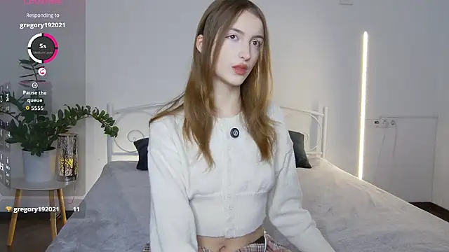 Snapshot of LunaKirby chatting on 02.03.26 LunaKirby online show from 02.03.26