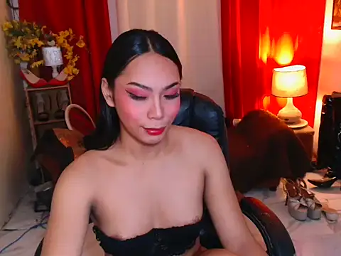Snapshot of kylieEmparado chatting on 05.29.26 kylieEmparado online show from 05.29.26