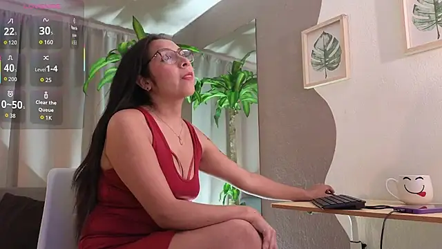 Saly Moon1 online show from 12.04.25