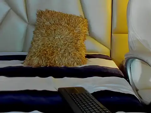 lucky smith1 online show from 03.03.26