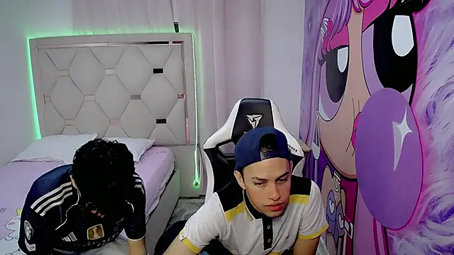 Snapshot of THE_VIPS_TWINK chatting on 12.03.25 THE VIPS TWINK online show from 12.03.25