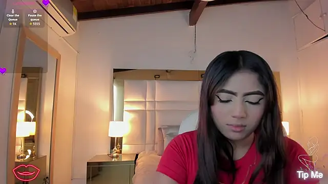 Snapshot of Zoei_Moon chatting on 01.13.26 Zoei Moon online show from 01.13.26