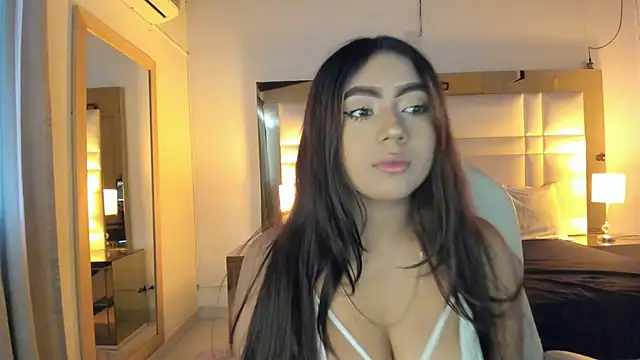 Snapshot of Zoei_Moon chatting on 02.18.26 Zoei Moon online show from 02.18.26