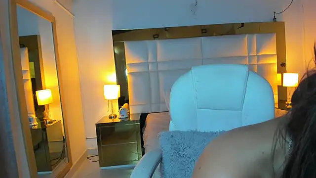 Zoei Moon online show from 05.02.26