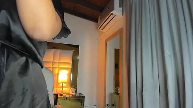 Zoei Moon online show from 05.26.26