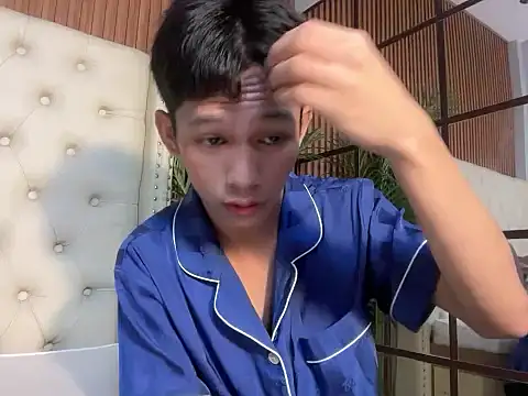 TheBoyAboveYou online show from 06.13.26
