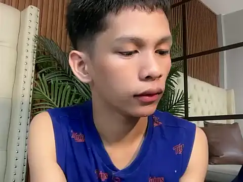 TheBoyAboveYou online show from 07.04.26