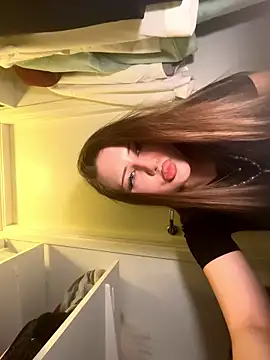 TanyaMoor online show from 12.04.25