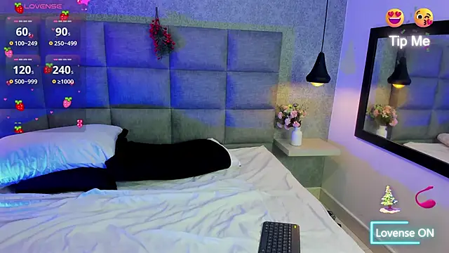 emilyy r online show from 12.17.25