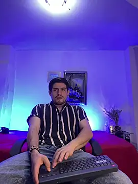 williamsmiiths16 online show from 04.11.26