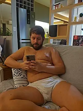 Snapshot of RipMyUnderwear chatting on 05.08.26 RipMyUnderwear online show from 05.08.26