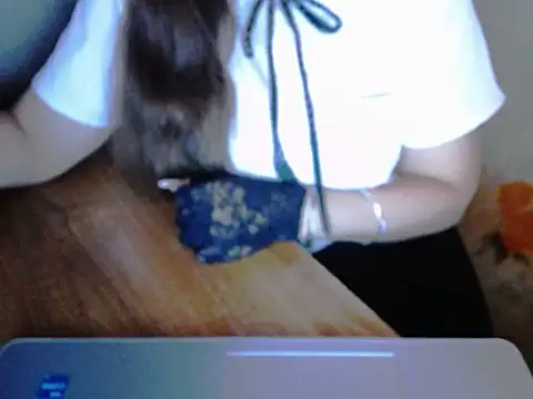 Snapshot of maian_love chatting on 05.19.26 maian love online show from 05.19.26