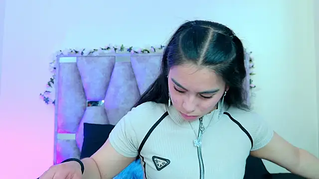 iris and damian online show from 04.08.26