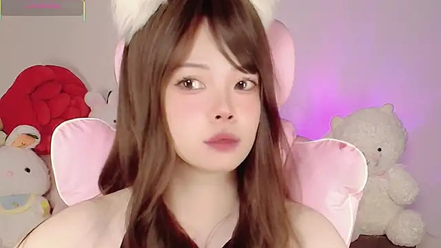 Snapshot of Miyeoonn chatting on 04.23.26 Miyeoonn online show from 04.23.26