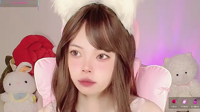 Snapshot of Miyeoonn chatting on 04.24.26 Miyeoonn online show from 04.24.26