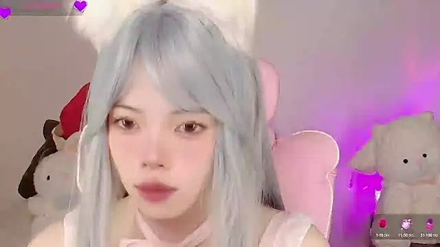 Snapshot of Miyeoonn chatting on 04.30.26 Miyeoonn online show from 04.30.26