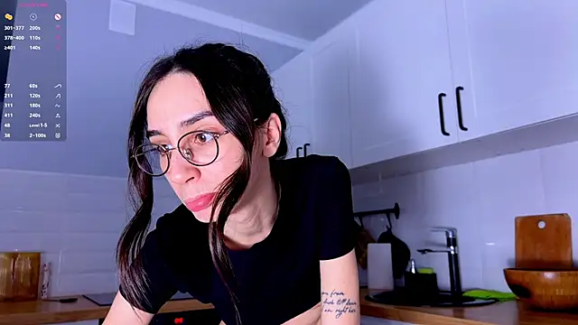 Elizwise online show from 02.16.26