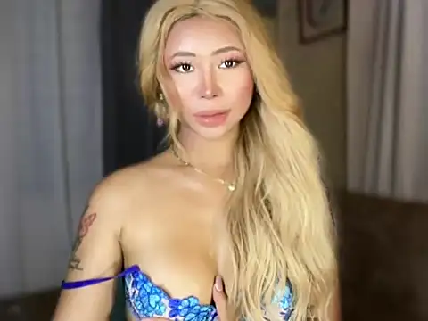 Your innocentwomenxx online show from 03.31.26