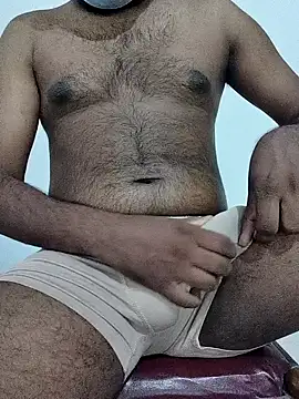 HiNaughty 9 online show from 03.06.26