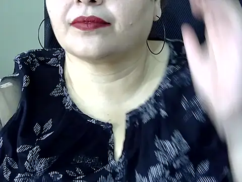 Soniya Sha online show from 03.10.26
