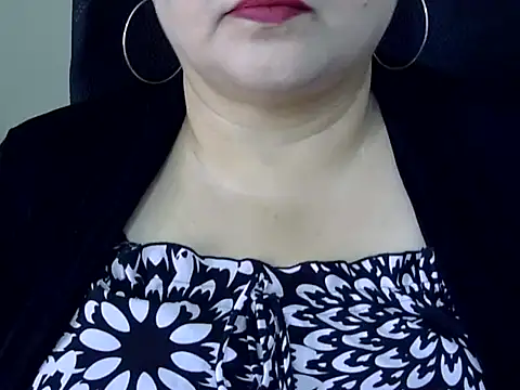 Soniya Sha online show from 05.25.26