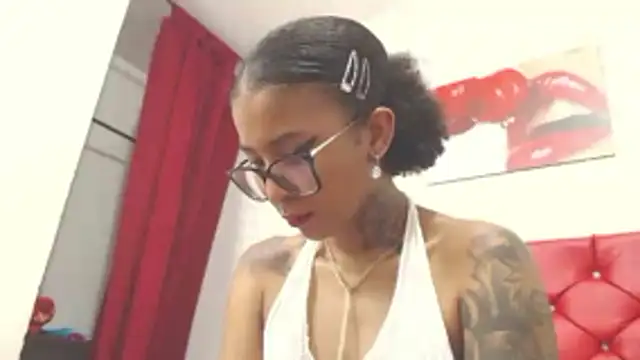 Snapshot of Elizabetth_Roman chatting on 01.17.26 Elizabetth Roman online show from 01.17.26