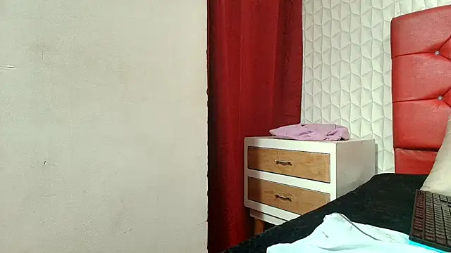 Snapshot of Elizabetth_Roman chatting on 02.18.26 Elizabetth Roman online show from 02.18.26