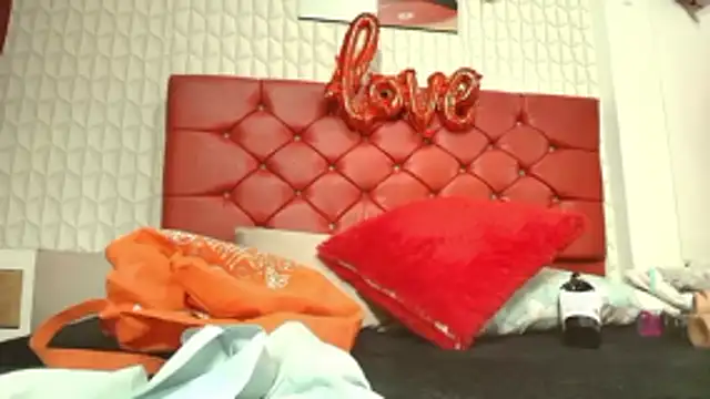 Snapshot of Elizabetth_Roman chatting on 02.26.26 Elizabetth Roman online show from 02.26.26